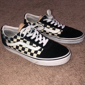 old skool checkered VANS